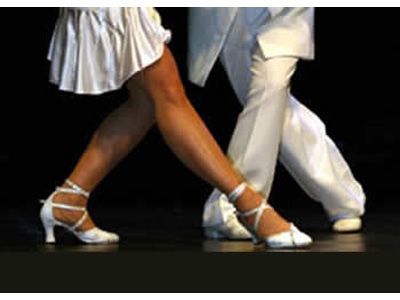 In forma con i balli latino-americani